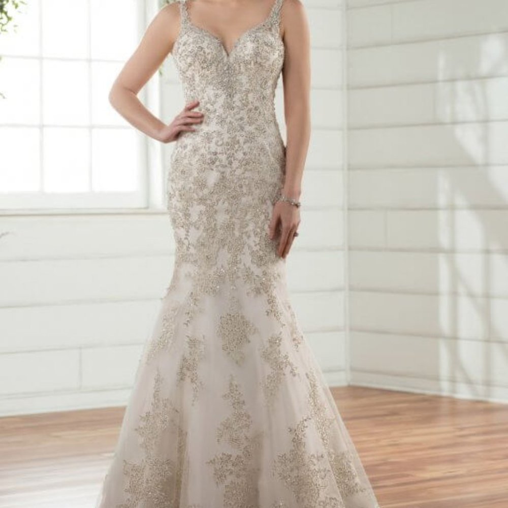 Plus Size Essence of Australia Fitted Wedding Dress